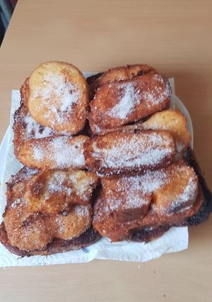 O poză a rețetei Felii de pâine prăjită cu ou.