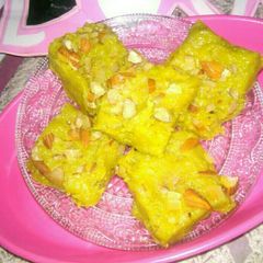 A picture of Golden Banana Barfi.