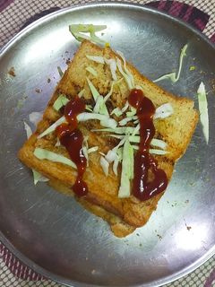 ટોસ્ટ સેન્ડવીચ (Toast Sandwich Recipe In Gujarati) રેસીપી મુખ્ય ફોટો