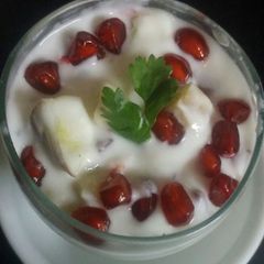 A picture of Apple pomegranate Raita.