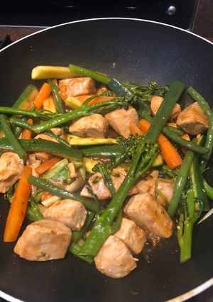 A picture of Tuna stir fry.