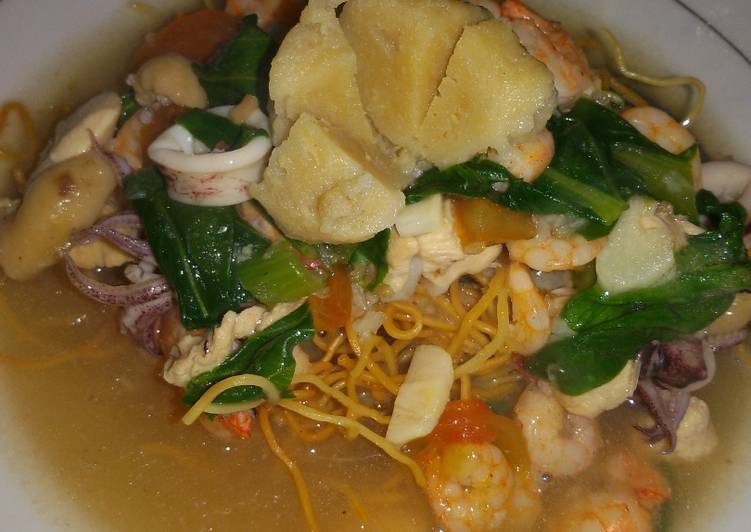 Mie titi seafood special