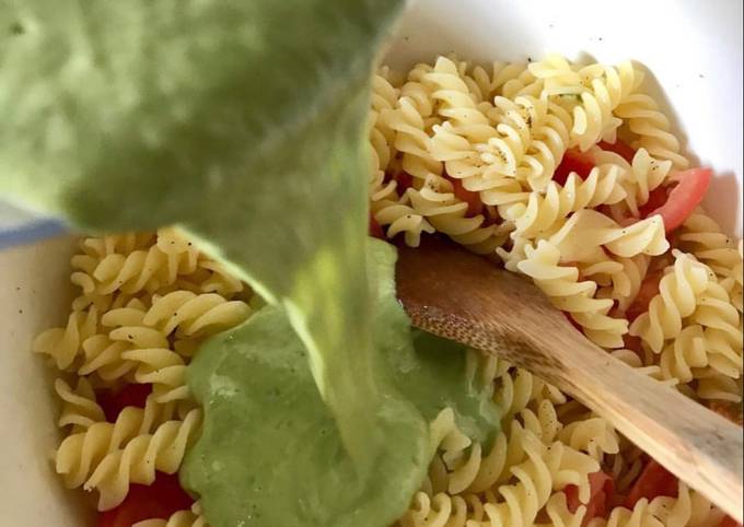 Steps to Prepare Award-winning Creamy Basil Pasta