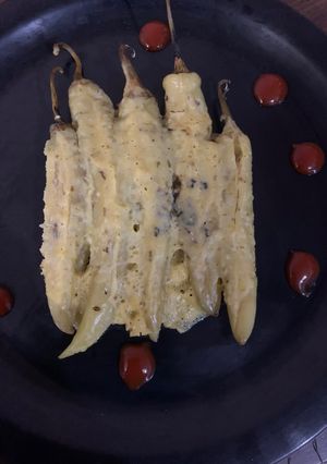 A picture of Stuffed Mirchi Dhokla.