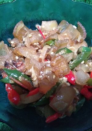 Foto resep Oseng kikil sapi cabai ijo merah