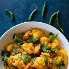 A picture of Aloo Gobi (Potato & Cauliflower) Curry.