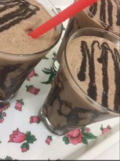 صورة لوصفة ميلك شيك الفريرو روشيه