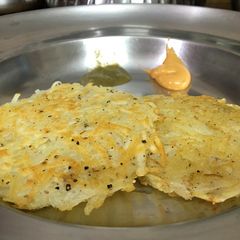 A picture of Shredded potato cake.