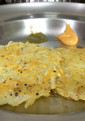 A picture of Shredded potato cake.