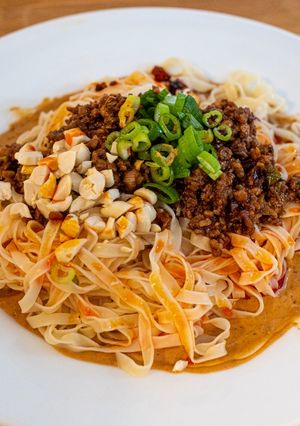 A picture of Dry dandan noodles.