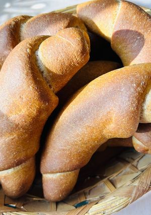Kifli teljes kiőrlésű tönkölylisztből recept fotója