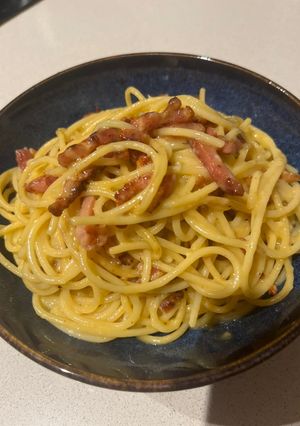 Foto principal de Espaguetis a la carbonara tradicional (sin nata)🥚🥓