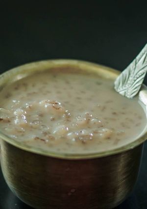 பால் பாயாசம்/ ரைஸ் கீர் செய்முறை முக்கிய புகைப்படம்