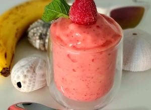 Une photo de Nice cream healthy au blender