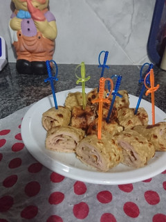 Una foto de Panquecones integrales de jamón y queso