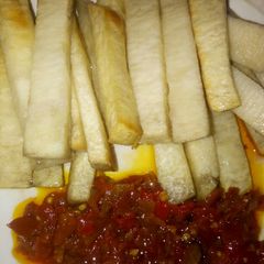 Fried yam and stew A picture of Fried yam and stew.