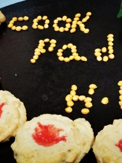 A picture of Jam biscuits.