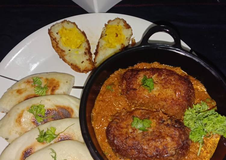 Vegetarian egg curry with butter kulcha