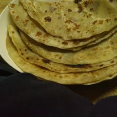 A picture of Chapati, mama's recipe.