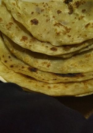 A picture of Chapati, mama's recipe.