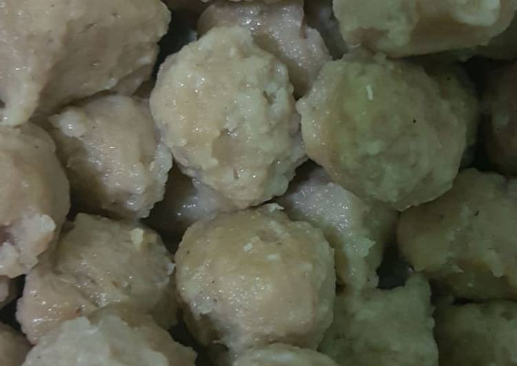 Bakso daging sapi dan ayam