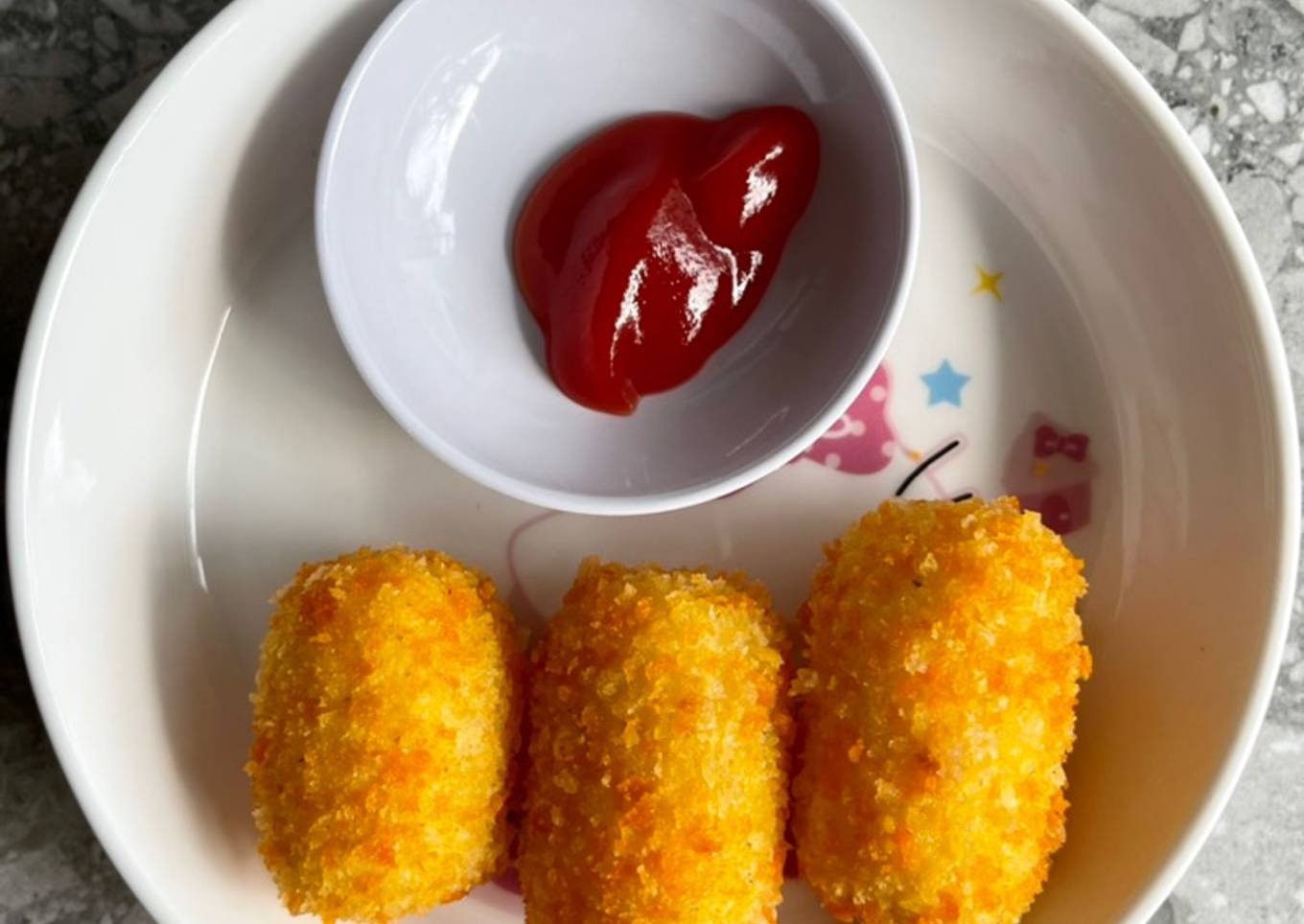 Kroket kentang isi keju