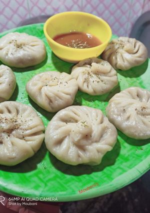 স্টিমড চিকেন মোমো (steamed chicken momo recipe in Bengali) রেসিপির প্রধান ছবি