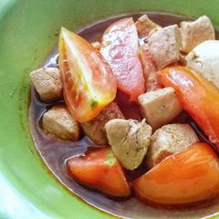 Gulai Telur Ayam & Tomat / Indonesian Chicken Egg & Tomato Curry A picture of Gulai Telur Ayam & Tomat / Indonesian Chicken Egg & Tomato Curry.