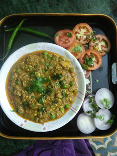 शाही मलाई मटर पनीर (shahi malai matar paneer recipe in Hindi) रेसिपी मुख्य फोटो