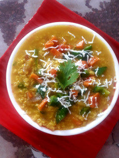 मसाला ओट्स (masala oats recipe in hindi) रेसिपी मुख्य फोटो