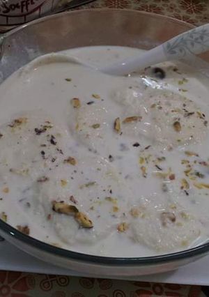 A picture of RasMalai.