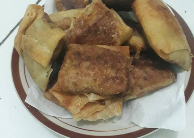 Cara Gampang Menyiapkan Martabak kornet telur, Enak Banget