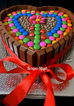 A picture of Kitkat gems chocolatey cake (no maida).