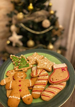 Una foto de Galletas navideñas de jengibre 🎄🍪