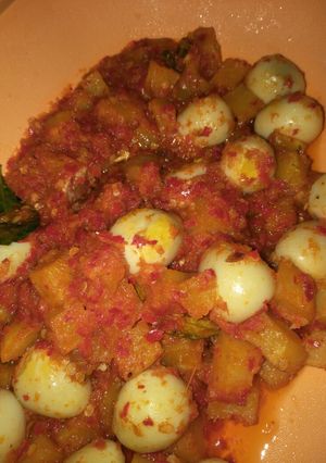 Foto resep Balado kentang telur puyuh