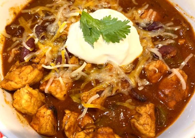 Step-by-Step Guide to Prepare Super Quick Homemade Hearty chili chicken