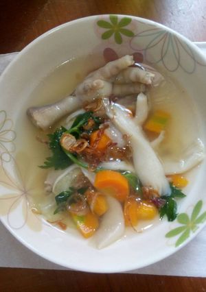 Foto resep Sup ceker ayam Jarang [Jamur Merang]