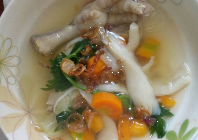Cara Gampang Menyiapkan Sup ceker ayam Jarang [Jamur Merang] yang Menggugah Selera