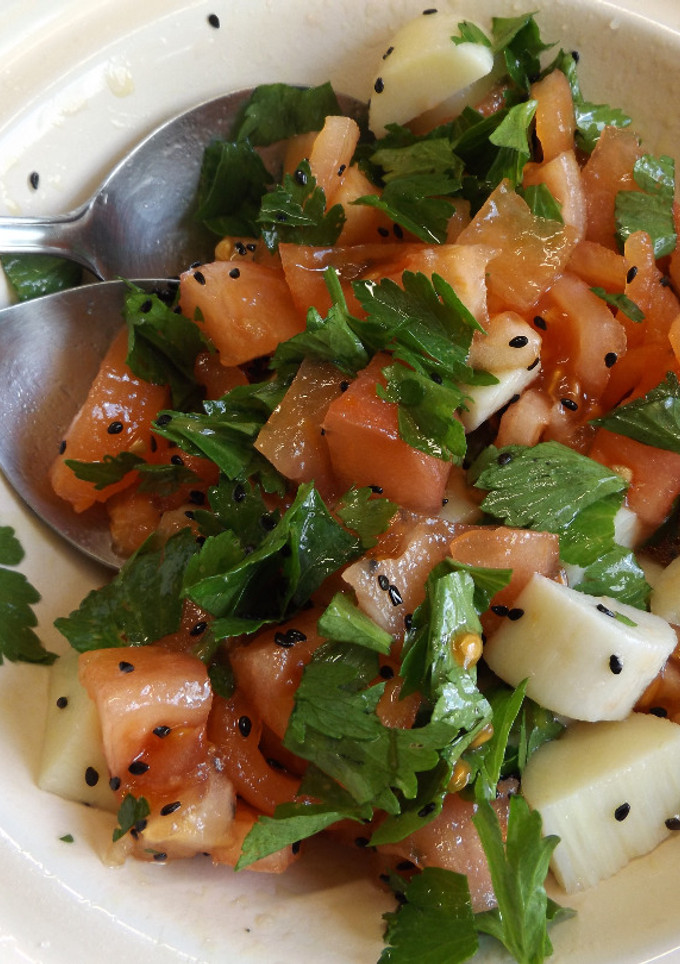 Una foto de Ensalada sencilla y depurativa con apio