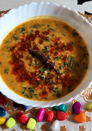 A picture of Dal palak.