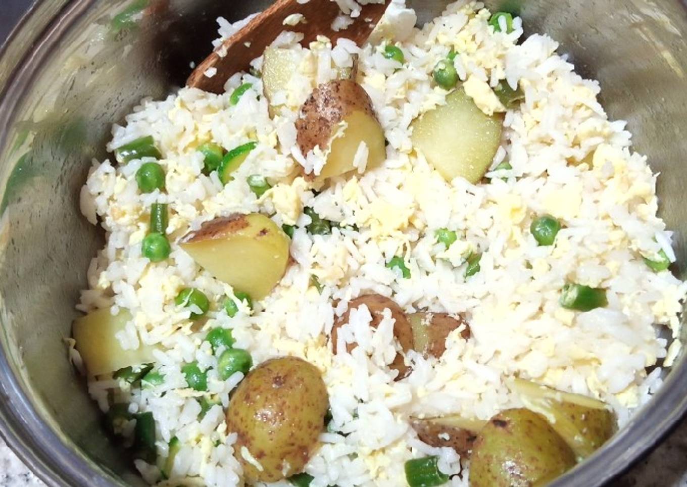 Vegetable egg rice
