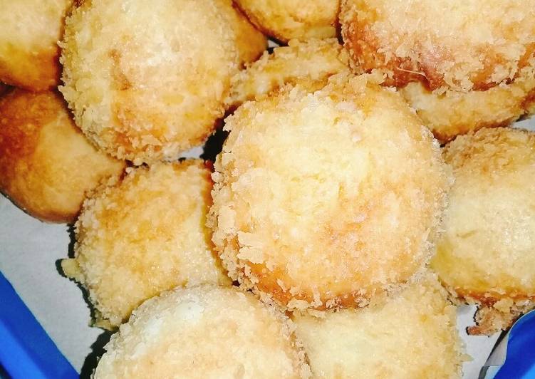 Roti Goreng Isi Abon Ayam