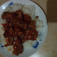 A picture of Wet fry beef with rice.