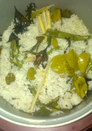Foto resep Nasi Guri (Nasi Uduk) Magic Com