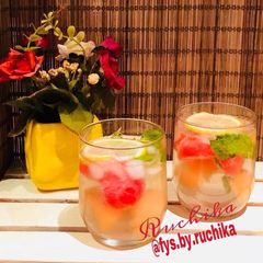 A picture of Melon Lemonade.