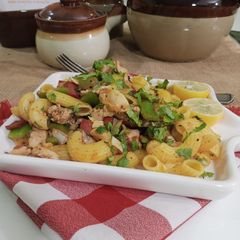 A picture of Macaroni.