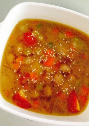 Foto resep Soup sayur Bola2 ayam tabur wijen