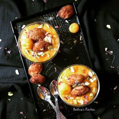 A picture of Aam Ras Pakora.