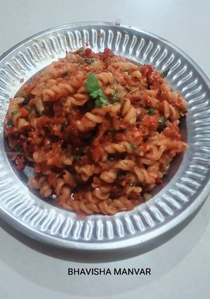 વેજ. ચીઝી પાસ્તા (Veg Cheesy Pasta Recipe In Gujarati) રેસીપી મુખ્ય ફોટો