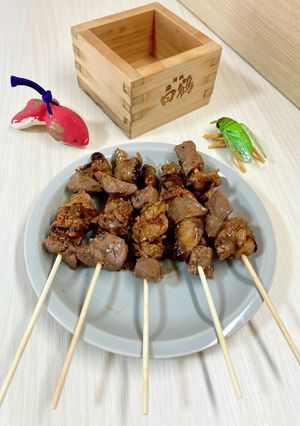 A picture of Chii-bou!...V-Sign?? Grilled Liver Skewers.